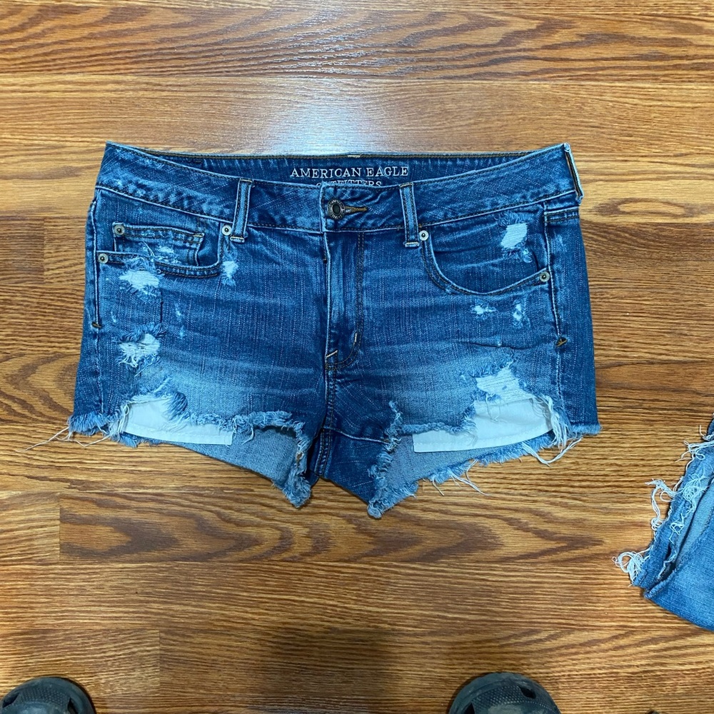 AE shorts